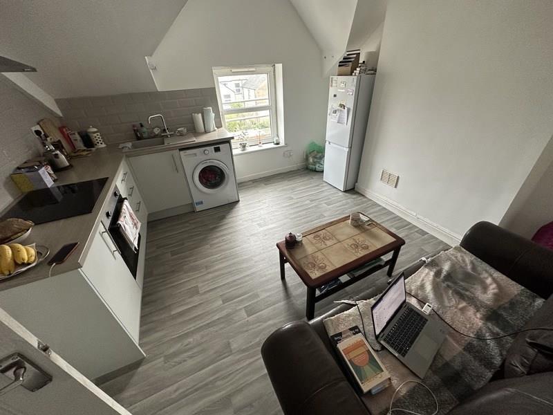 1 bed property in Clare Street, Cardiff